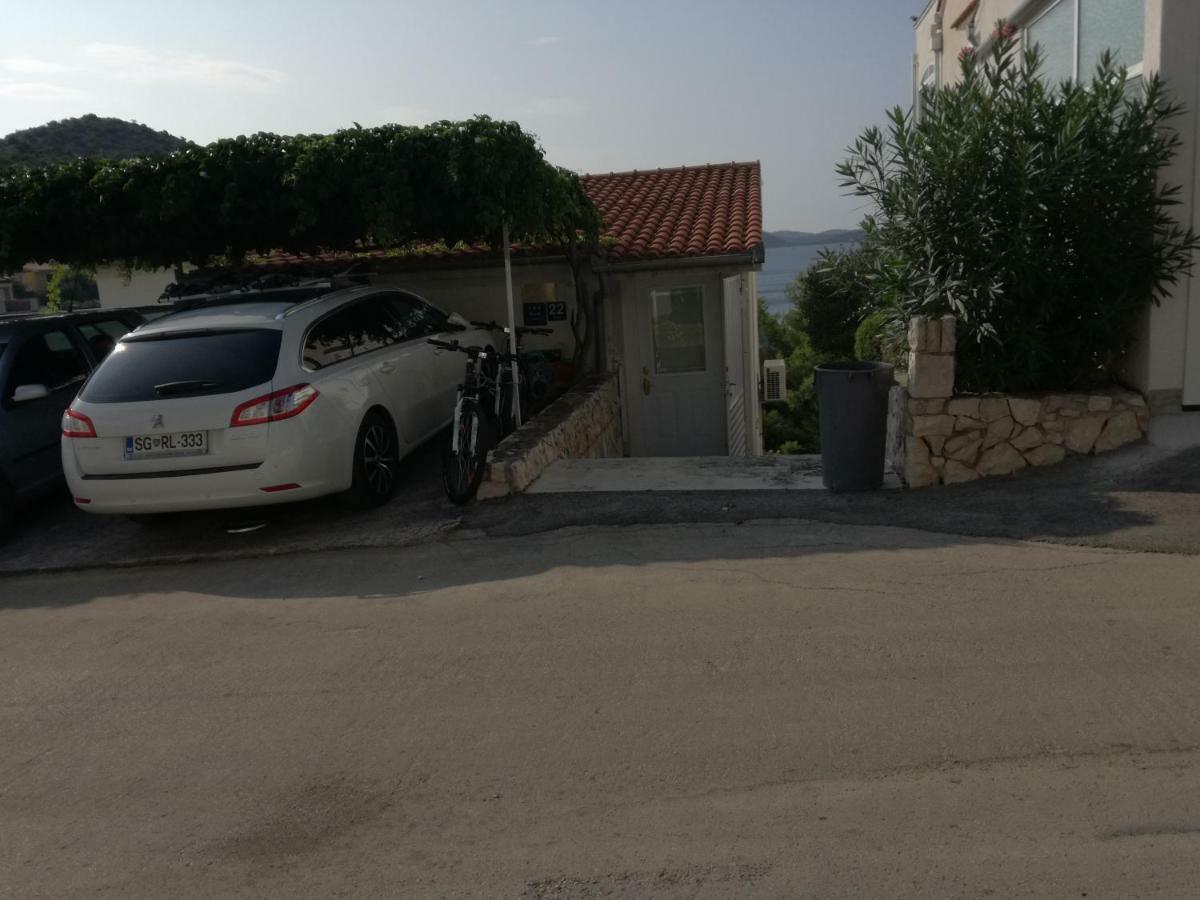 Apartman "Cvita" Drage Exteriér fotografie